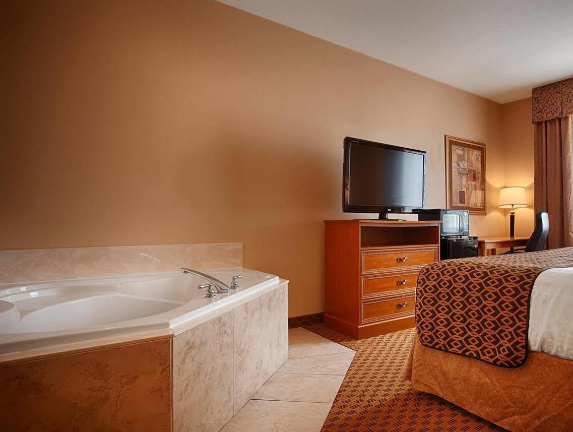 Best Western South Plains Inn & Suites Levelland Exterior foto
